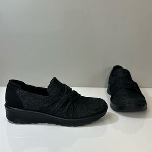 Bzees Glimmer Black Knot Front Loafer Shoes Size 6.5